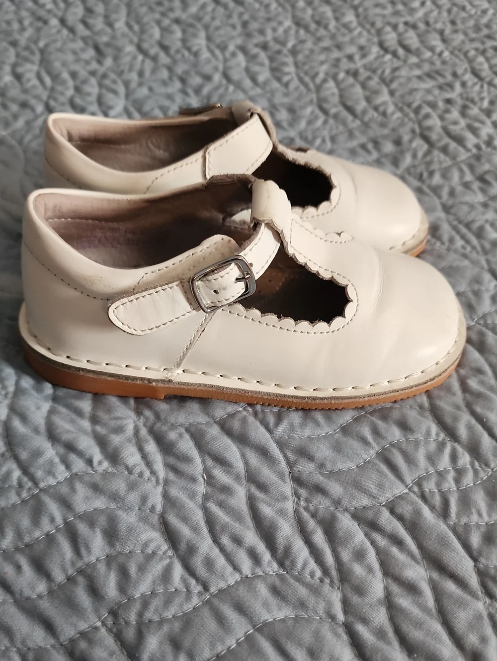 L'Amour Size 9 Toddler